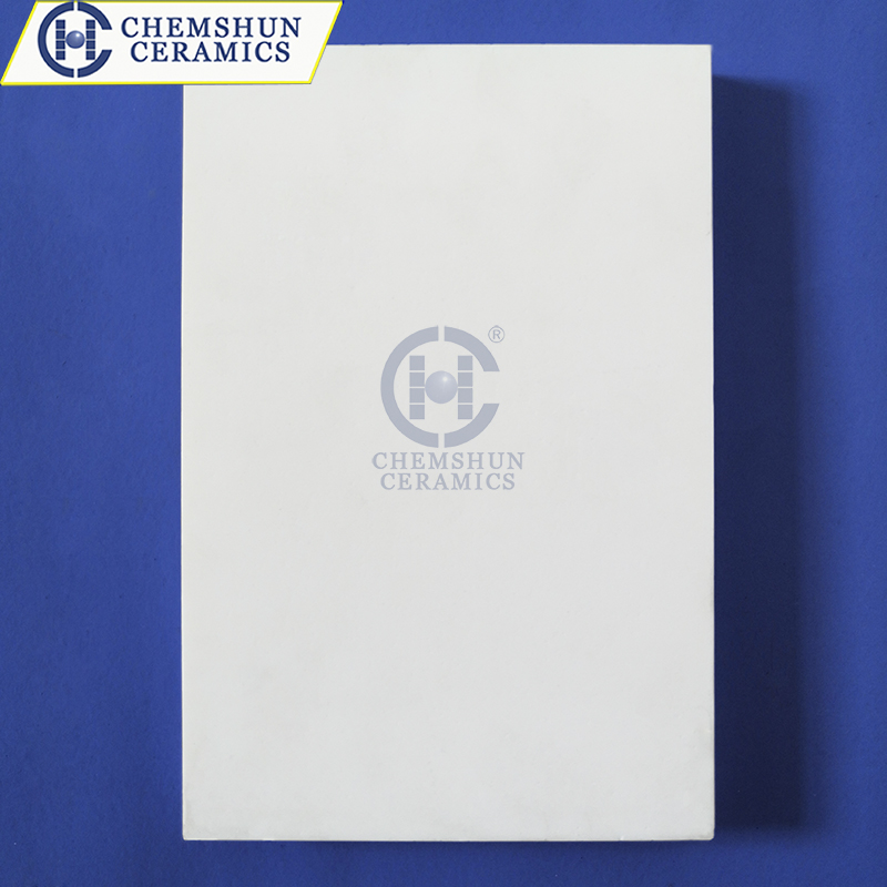 What are the main factors affecting the high temperature resistance of alumina ceramics?