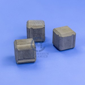Keramický blok z karbidu křemíku